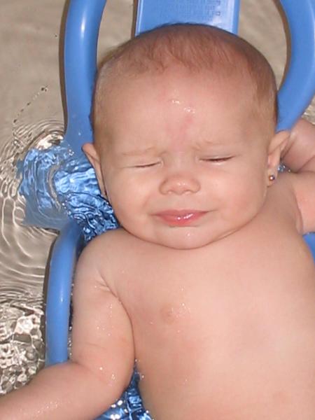 moi celine dans mon bain            lol